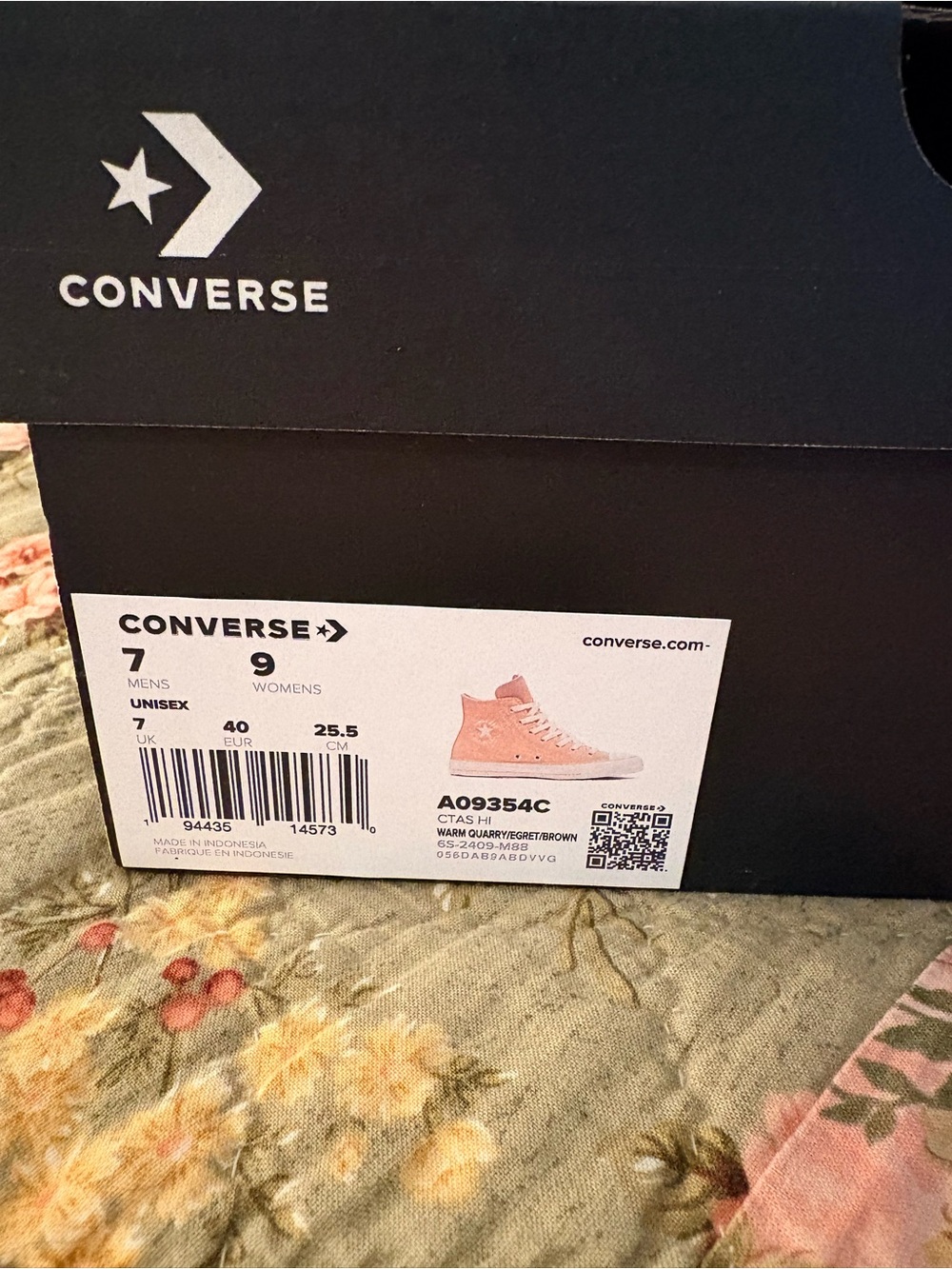Women’s high top converse - Picture 3 of 6